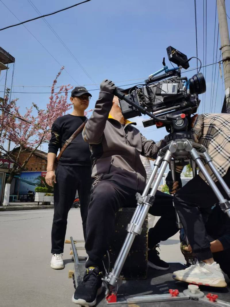 长垣县广告片拍摄：快消品牌爆款之选，网感内容适配社媒传播！