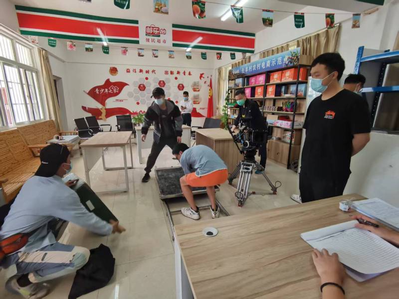 追星女孩心理学分析报告：长垣县广告片拍摄公司揭秘饭圈应援式传播逻辑